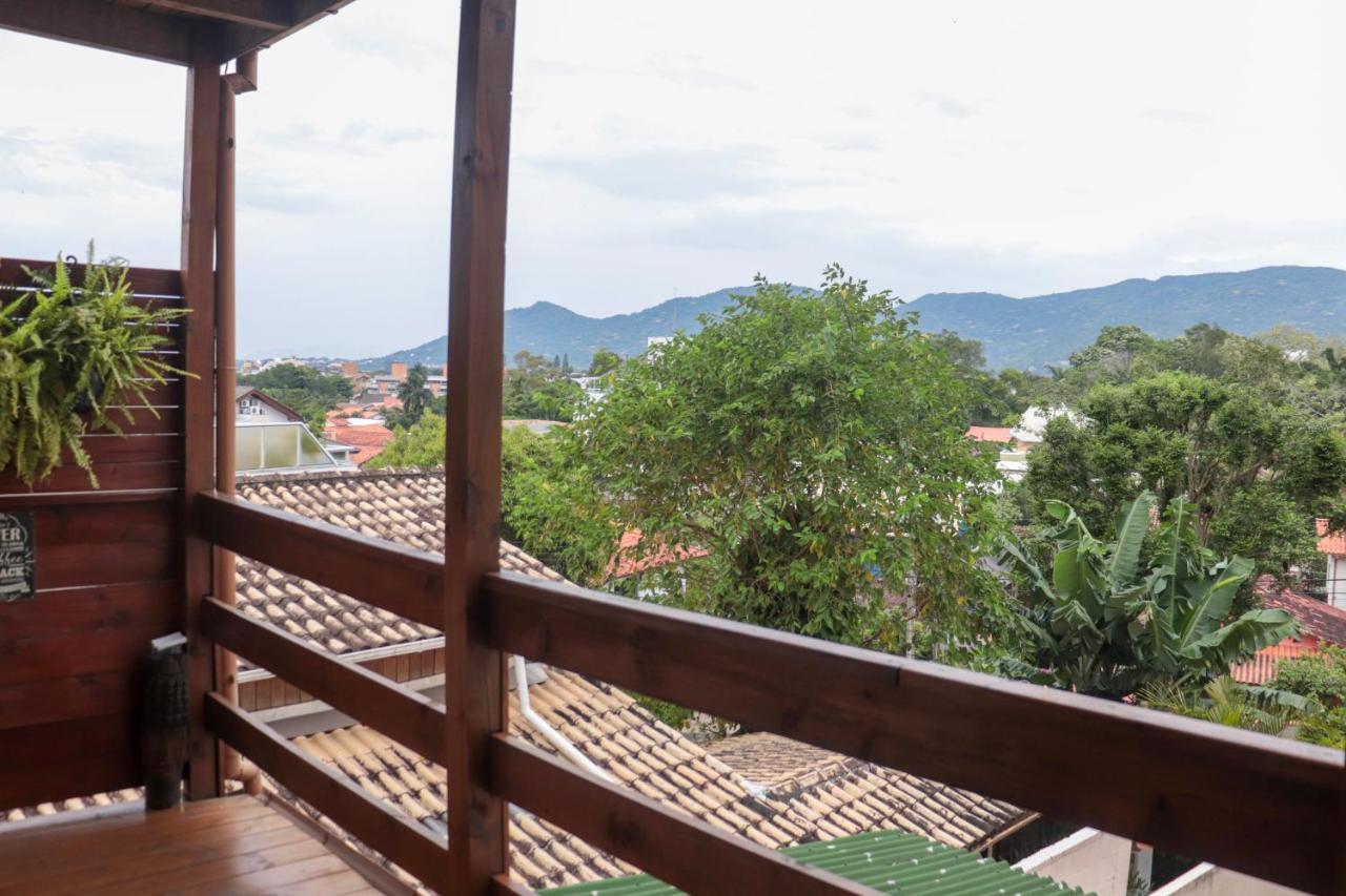 Floripa Backpackers Home Florianopolis Bagian luar foto